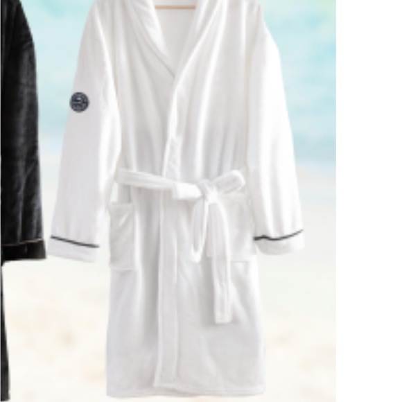 Tommy Bahama White Bathrobe with Black Trim NWT - Picture 5 of 5